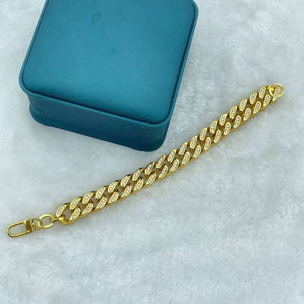 21/5000 Direct Sales From Manufacturer of the Best-selling Punk Rough Flat Inlaid Moissanite Fashionable Simple Bracelet