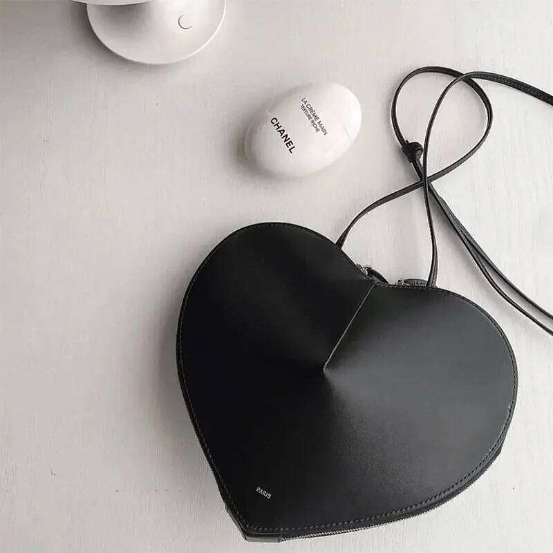 Fashionable Peach Heart Multifunctional Crossbody Women's Leather Carefully Shaped Bag, 3D Love Chinese Style Bag