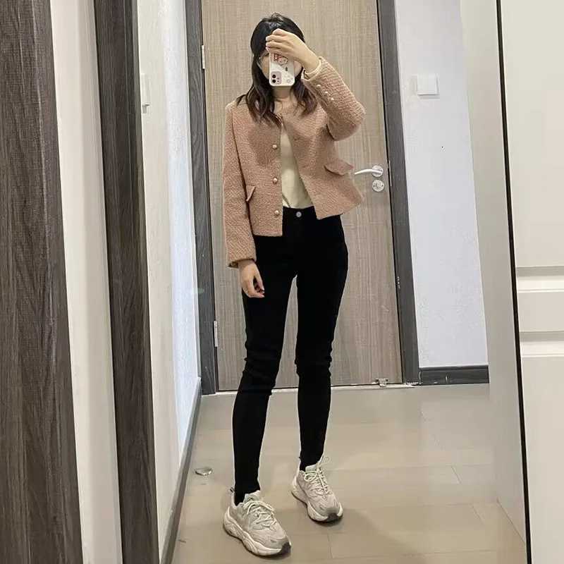 Women Thermal Skinny Jeans Mom Winter Warm Plush Stretch Jeans Lady Fleece Snow Denim Pants Student Pencil Straight Leg Trousers Z250910