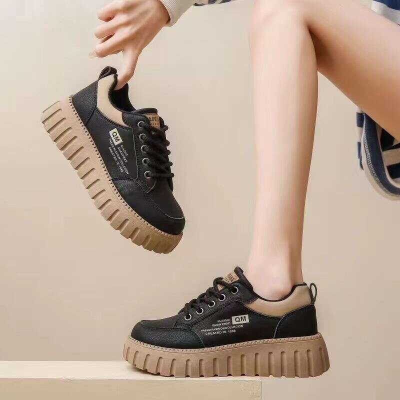 Women's Lightweight Low-Top Casual Sneakers Designer Shoe 2025 Summer Autumn Ins Trend Soft Sole Non-Slip Sports Shoes