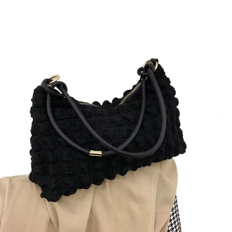 New Designer Bag Autumn Winter White Cream Single Shoulder Underarm Bag For Women Free Shipping Luxury Bag Niche Cloud Light Luxury Crossbody Bag Whol