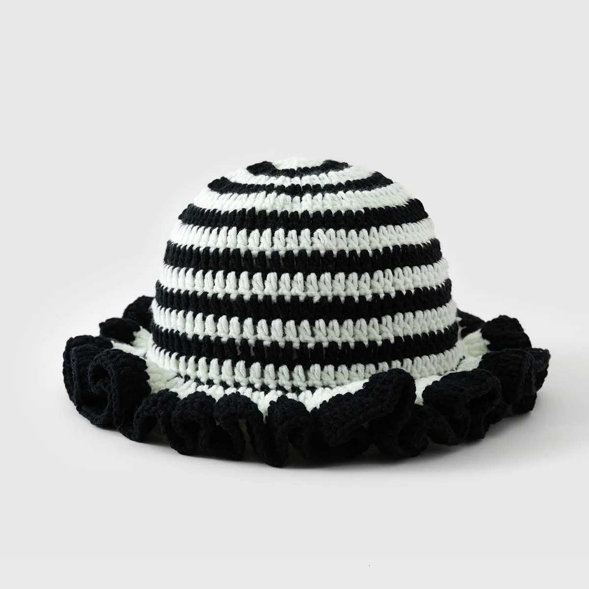 Lotus edge pleated striped color blocked pure handmade knitted hat for men and women autumn and winter warm woolen hatXJ250910
