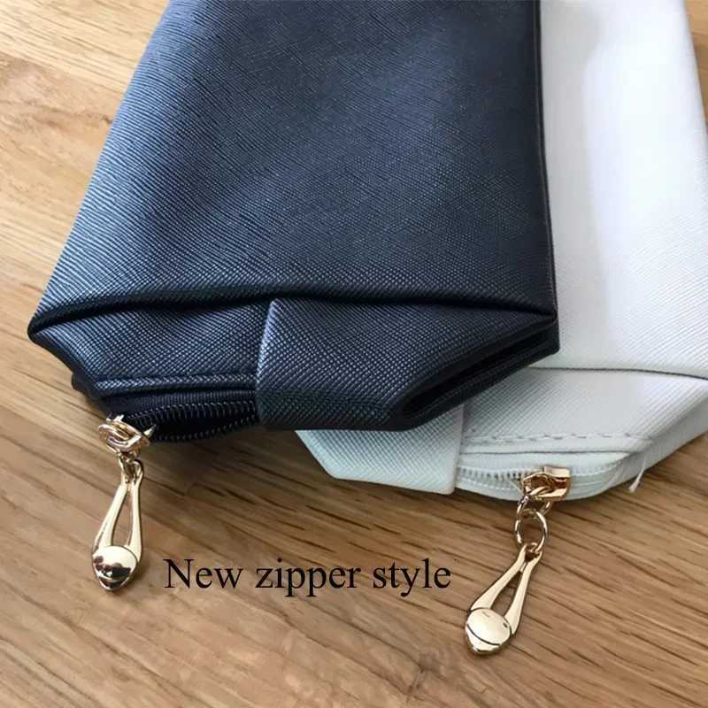 PU Leather Travel Cosmetic Bag Makeup Bag Make Up Pouch Travel Wash Toiletry Organizer Purse Storage Handbag for Women GirlsXJ250910