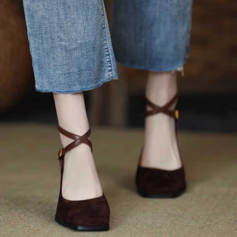 2025 Spring and Autumn New Fashion Square Toe Thick Heel Retro Matte Sexy Trendy Cross Buckle Womens Shoes W250910