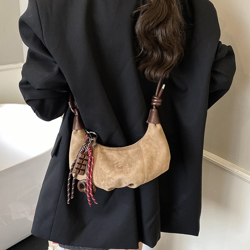 Free shipping designer Vintage Melad Matte Horn Bag Dumpling Bag Niche Design Simple Commuter Bag Crossbody Bag Women Shoulder Bag