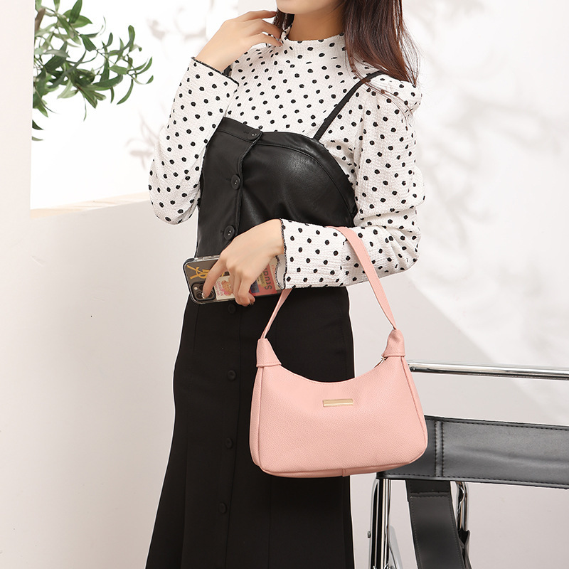 Designer Bag Trendy Fresh Sweet Lychee Pattern Sequin Decoration Wholesale Free Shipping Underarm Bag Niche Design Luxury Bag Export Handbag