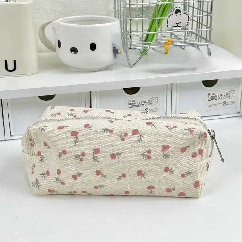 Cute Multifunctional Floral Pen Bag Student Cartoon Stationery Bag Large Capacity Pencil Case Stationery Organizer School OfficeXJ250910