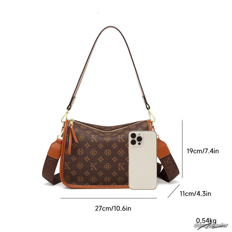 Designer Free Shipping Light High Quality Classic Tote Bag Versatile Vintage High-Capacity Fashion Handbag For Woman