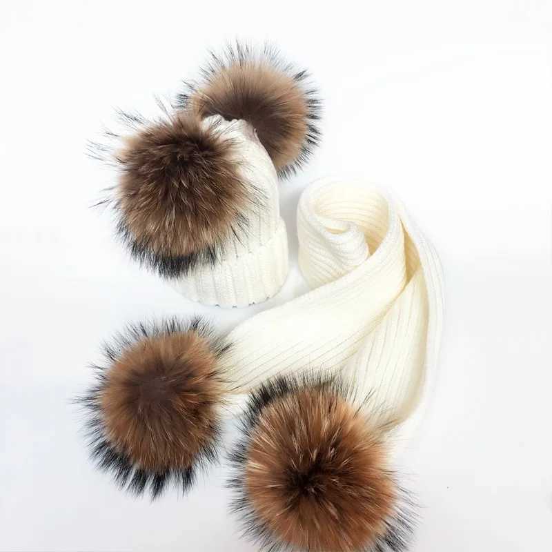 ParentChild Winter hats Cute Baby fur Ppon Hat Scarf Sets Real Natural Fur Ball s Mother Kids Warm Knitted Hats Winter Bea G250910
