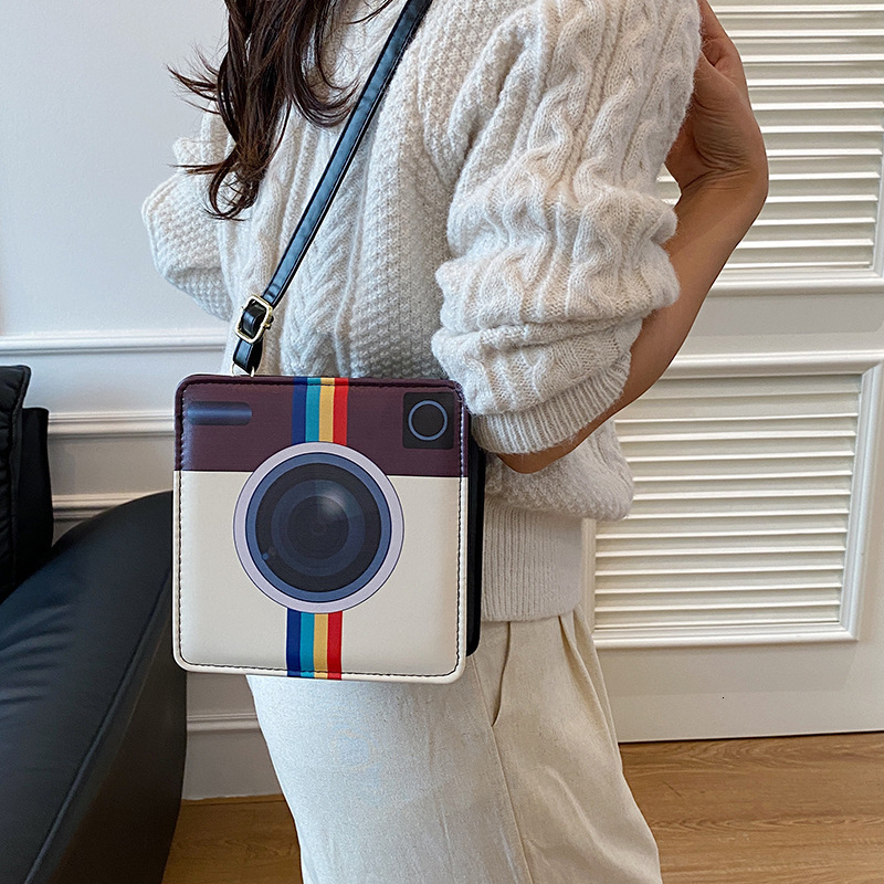 2025 Autumn New Personalized Fashion Versatile Trendy Style Camera Pattern Niche Design Women's Shoulder Bag Designer Bag