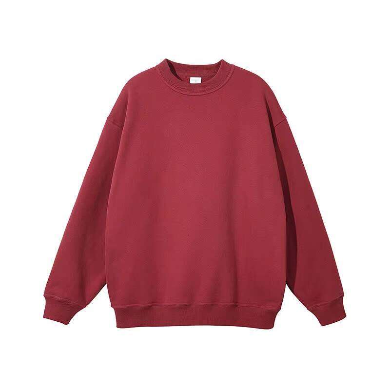 High-quality crew neck hoodie with fleece lining for warmth