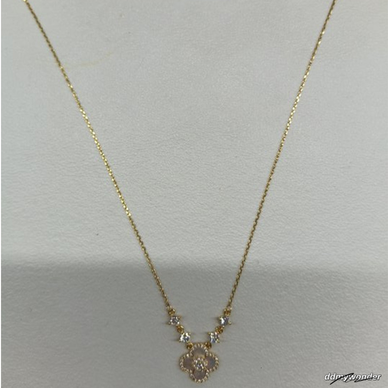 Rose Gold Tone Clover - Shaped Necklace With Pink Shell Dia Accents Elegant Party Gift For Her High Quality And Romantic Jewelry ddmywonder ddmywonder