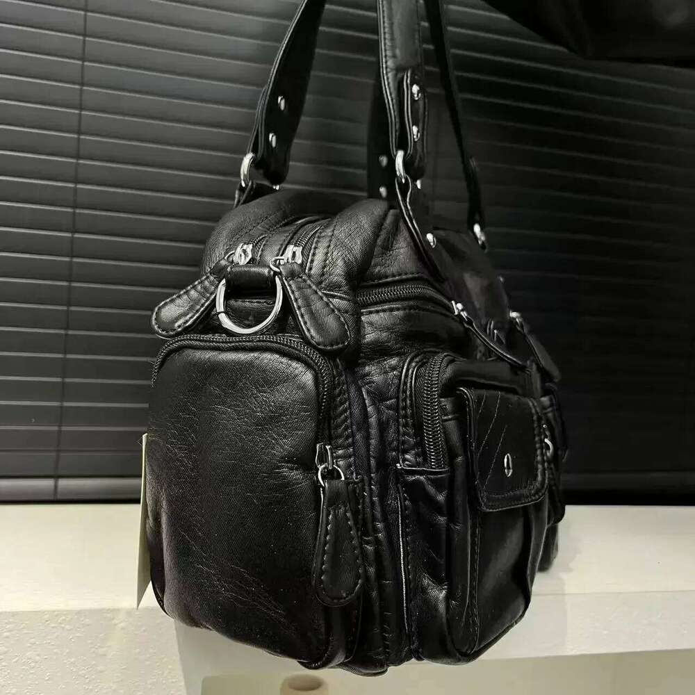 Ladies' Fashionable Retro Vintage Hot Girl Motorcycle Tote With Large Capacity Y2k Washed Vegan Leather Shoulder Bag