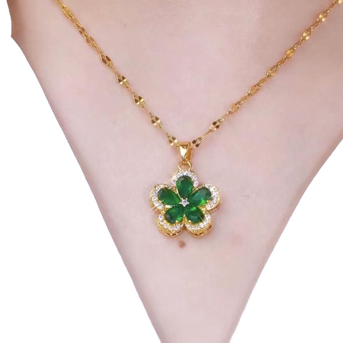 Internet Celebrity 2025 New Trendy Flower Necklace for Women, Light Niche Design, Green Collarbone Chain, High-Quality Neck Chain