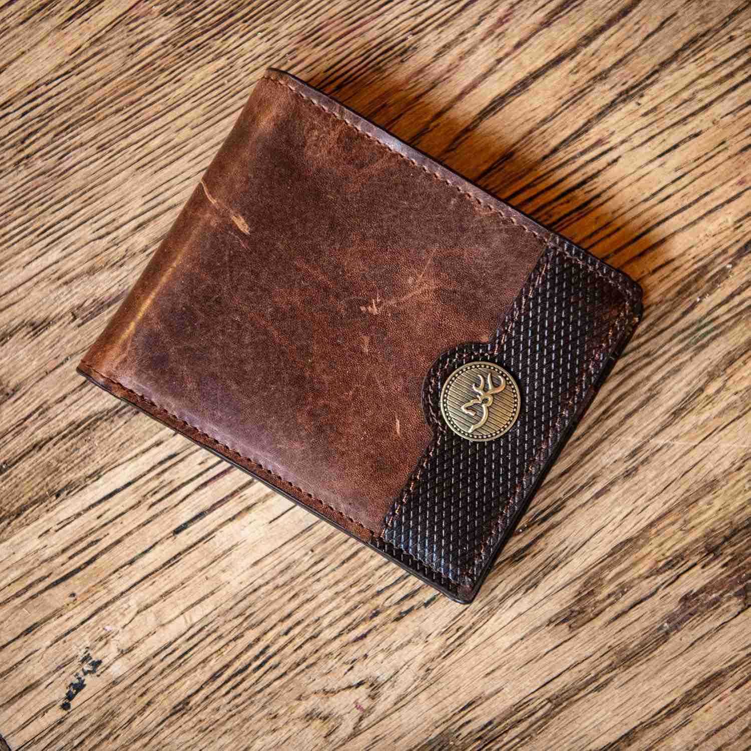 Browning Mens Rugged Western HeavyDuty Wallets Available in Multiple StylesZ250910