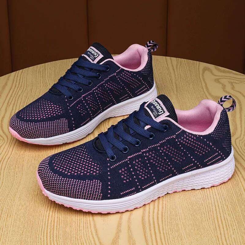 Women Casual Shoes Fashion Breathable Running Mesh Flat Shoes Sneakers Women 2025 Gym Vulcanized Shoes White Female Footwear