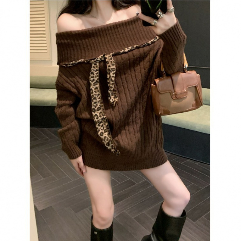 2025 autumn and winter new off shoulder design slim knit sweater Korean leopard design print lace up lazy style women's off shoulder designer pul