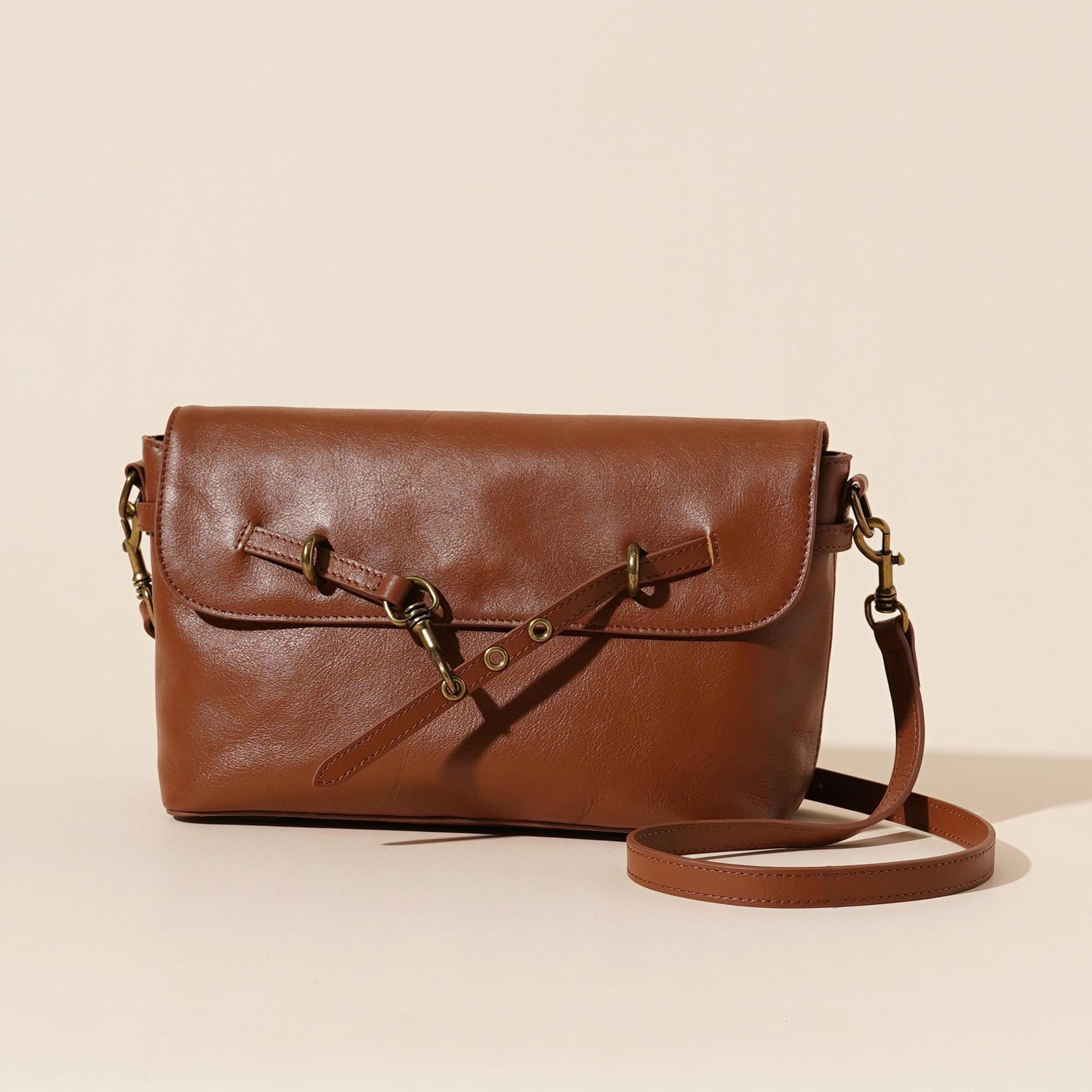 2025 New Fashion Small Square Bag Designer Shoulder Bag Multi functional Envelope Bag