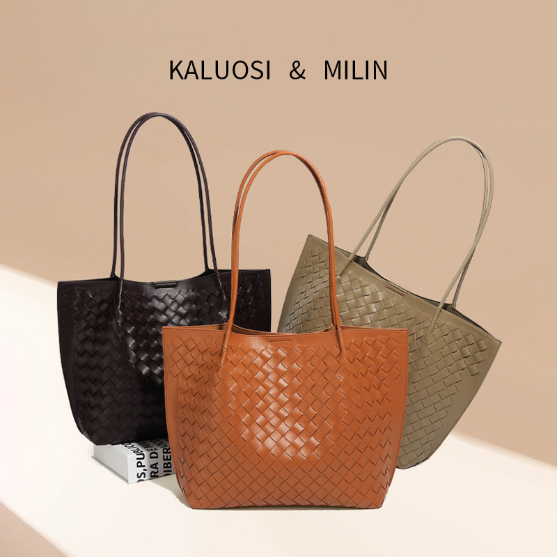 Handwoven Soft Leather Large Capacity Commuter High-end Sense Light Fashionable Stylish Tote Bag