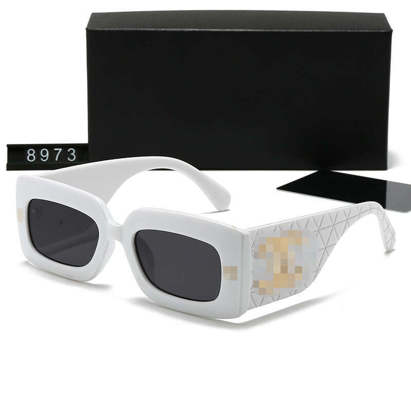 New Small Frame Square Fashion for Women Versatile Thick Leg Personality Metal Accessories Sunglasses 8973