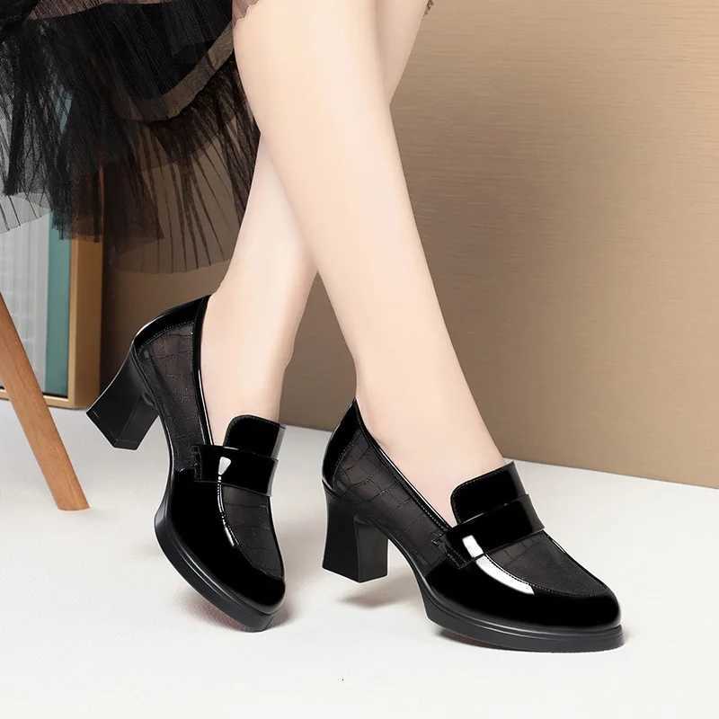 British Style Summer Single Shoes High Heels Waterproof Platform Thick Heel Loafers Mesh Breathable MiddleAged Leather Shoes W250910