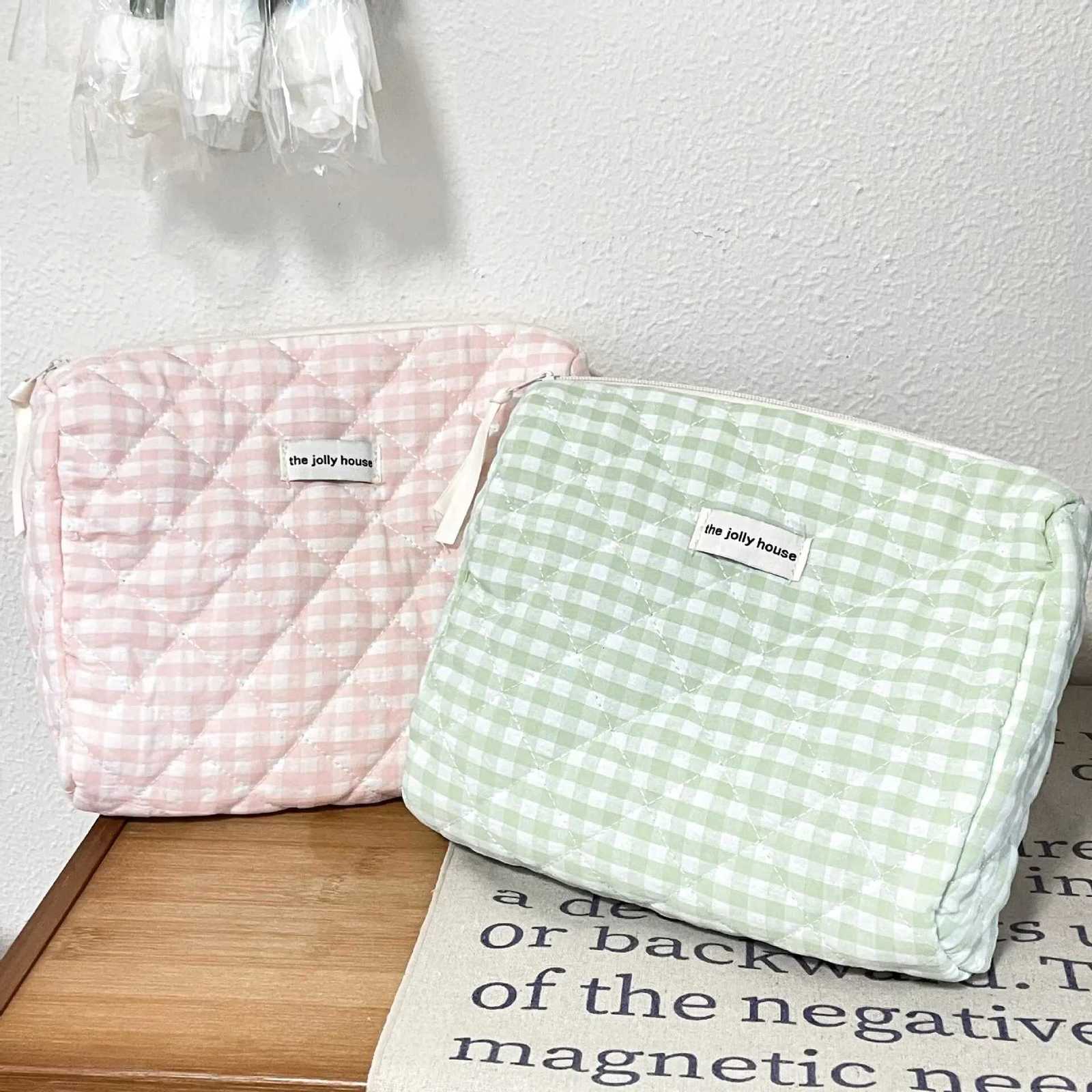 Casual Womens Cosmetic Pouch Large Capacity Travel Storage Bags Simple Plaid Ladies Clutch Handbags Pink Canvas Female BagXJ250910