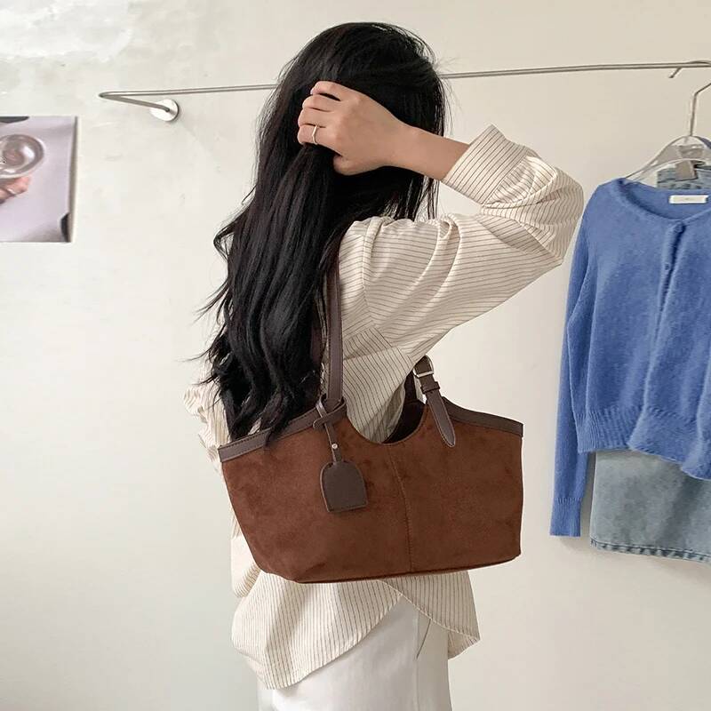 Handbag Autumn And Winter Suede Frosted Shoulder Bag High quality Pu Niche Design Splicing Large Capacity Travel Bag Autumn New Designer Bag