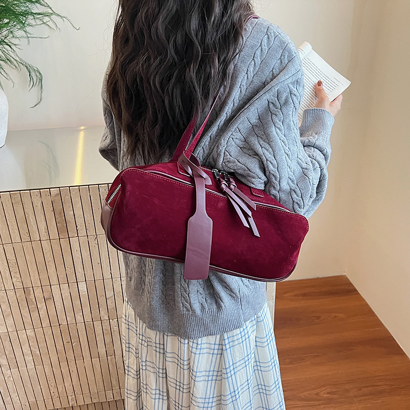 Free shipping designer Korean Version New Matte Bowling Bag Underarm Bag Simple Fashion Handbag Shoulder Bag Large Capacity Commuter Bag Crossbody Bag