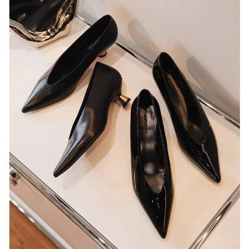 Designer Pointed Toe Women Pumps Shoes Fashion Shallow Slip On 2025 Spring Autumn Dancing Party Low Heel Shoes W250910