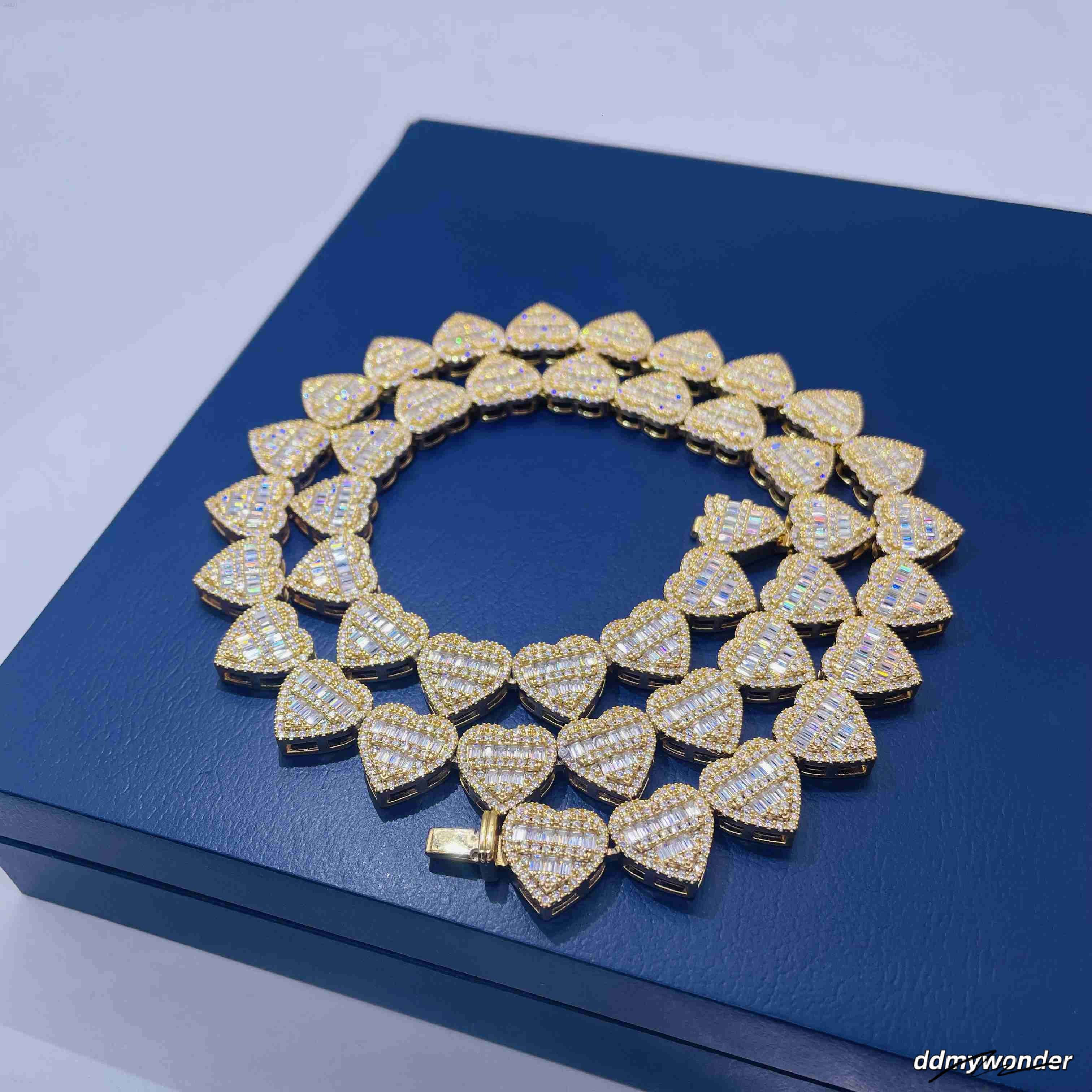 Sparkling Heart Pendant Choker - Iced Out Style Layered Cuban Chain Necklace For Women ddmywonder ddmywonder ddmywonder