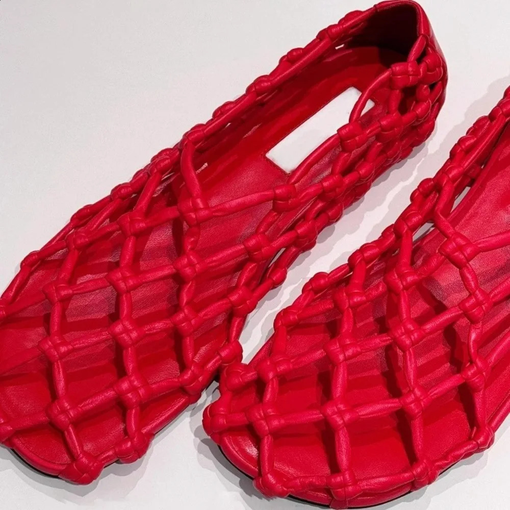 Flat Sandals for Women Fashion Woven Hollow Loafers Summer 2025 Comfort Beach Casual Shoe Zapatos De Mujer 250910