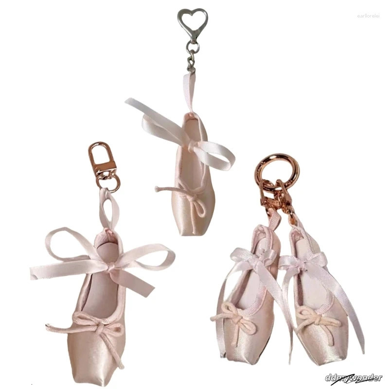 Keychains Delicate Ballet Shoes Bows Strap Charm Eye Catching Keyring Unique Keychain Bag And Phone Pendant For Girls Woman