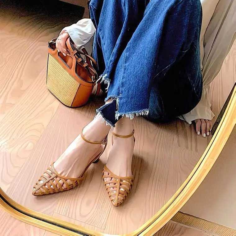 2022 Summer Pointed Toe Hollow Women Shoes Fashion Women Leather Slingbacks Pumps Wedding Bridal High Heeled Shoes W250910