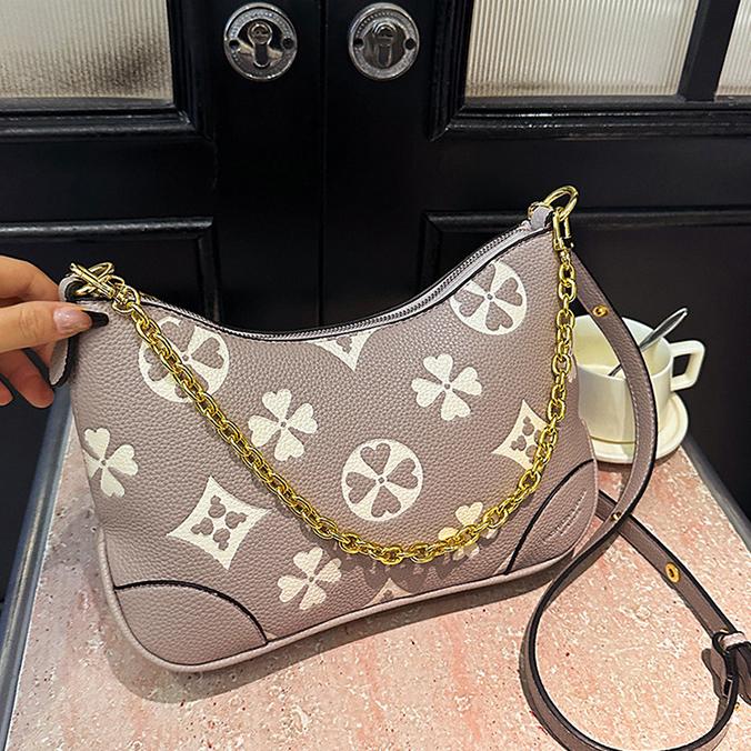 new Free shipping designer bag Fashionable handbag with soft texture comfortable simple and durable