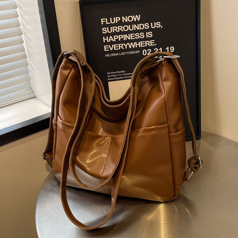 Free shipping designer Hot Trend Versatile Solid Color Single Shoulder Bag Tote Bag Fashion Trend Simple Large Capacity High-end Crossbody Bag