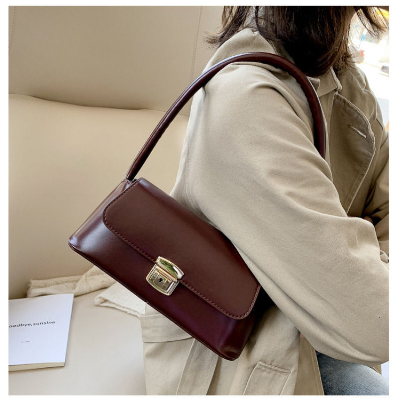 Designer Bag Small Square Luxury Free Shipping Bag Bag Casual Outing Korean Fashion Small Bag Simple Internet Celebrity Shoulder Bag Underarm Bag Free