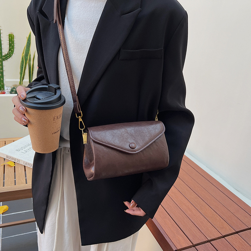 Free shipping designer Vintage Small Bag Women Fashion Simple Trendy Small Square Bag Fashion Casual Shoulder Bag High-end Versatile Crossbody Bag