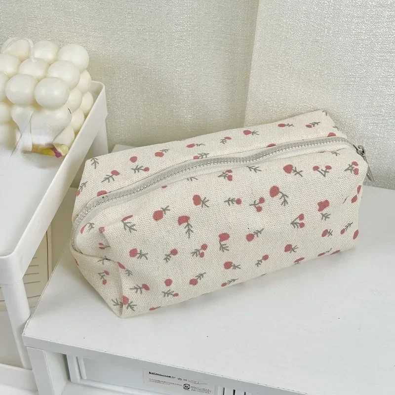 Cute Multifunctional Floral Pen Bag Student Cartoon Stationery Bag Large Capacity Pencil Case Stationery Organizer School OfficeXJ250910