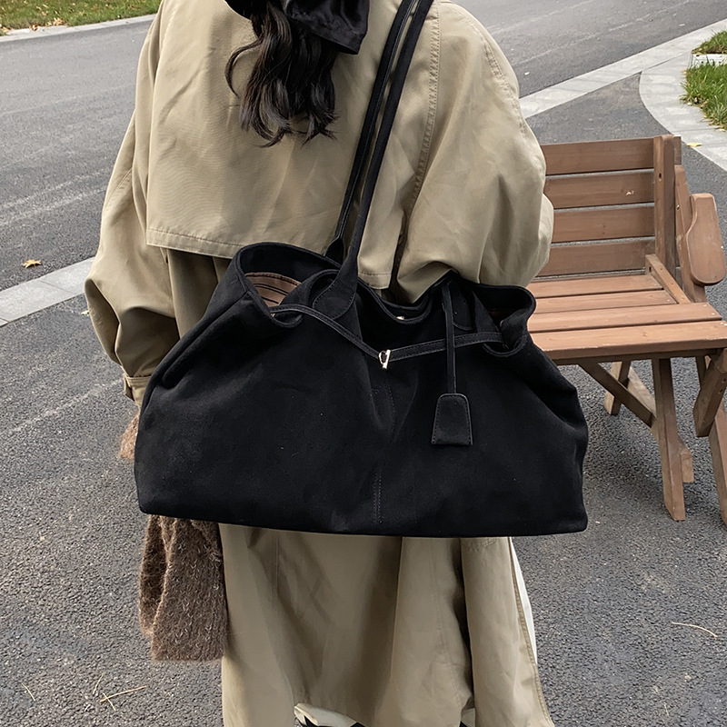 Free shipping designer Hot Fashion Tote Bag Versatile Bag Women Shoulder Bag Textured Commuter Bag Tote Bag Trendy Versatile Crossbody Bag