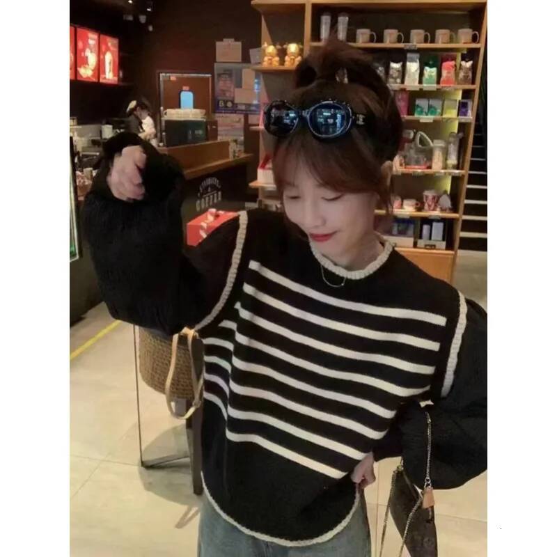 women Black white striped fake two-piece knitted sweaters pring and autumn Korean soft glutinous pullover sweater female dongdumaoyi