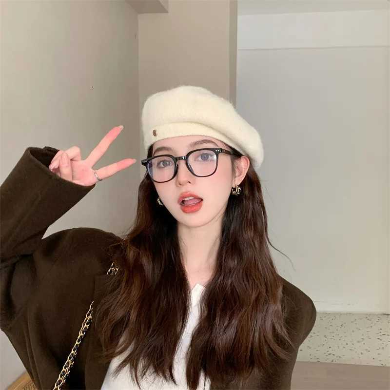 Beret wen 2025 new small circumference wool woon Japanese and Korean version versati autumn and winter painter hat G250910