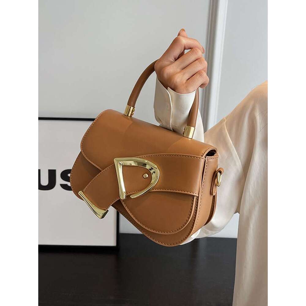 Advanced New Women's Small And Versatile Crossbody Bag, Fashionable Handheld Saddle Bag
