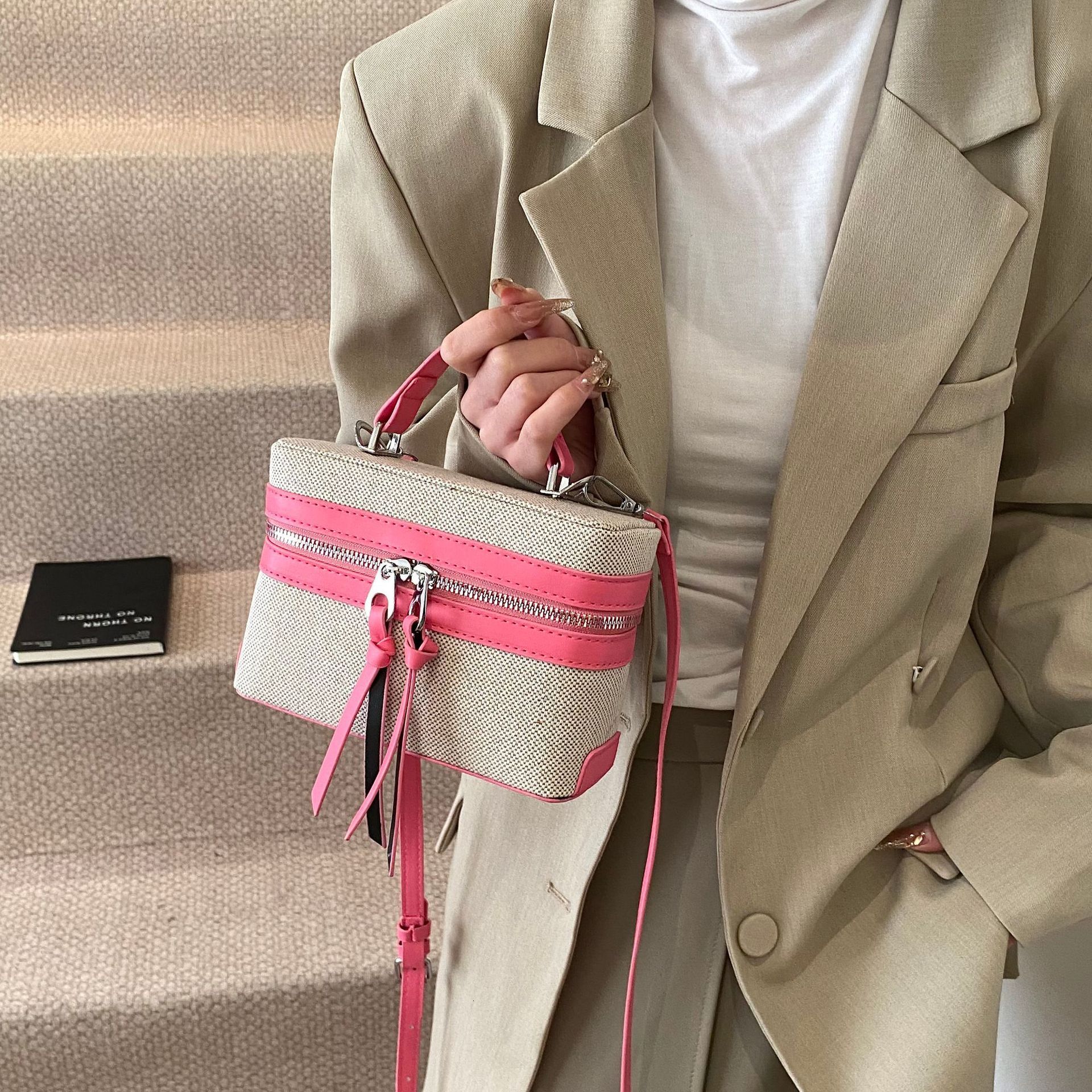 Spring Summer New Trend Luxury Designer Bag Bag High End Free Shipping Woven Color Block Box Bag Versatile Handbag Shoulder Crossbody Women S Bag