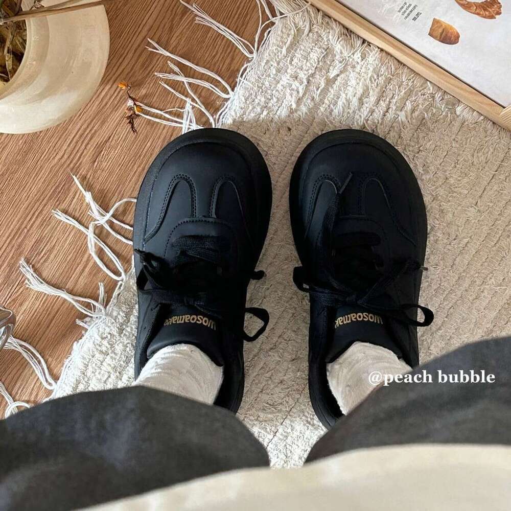 High-Quality Black Thick-Soled for Women with Skirts, 2025 Spring New Designer Shoe Sports Training Shoes