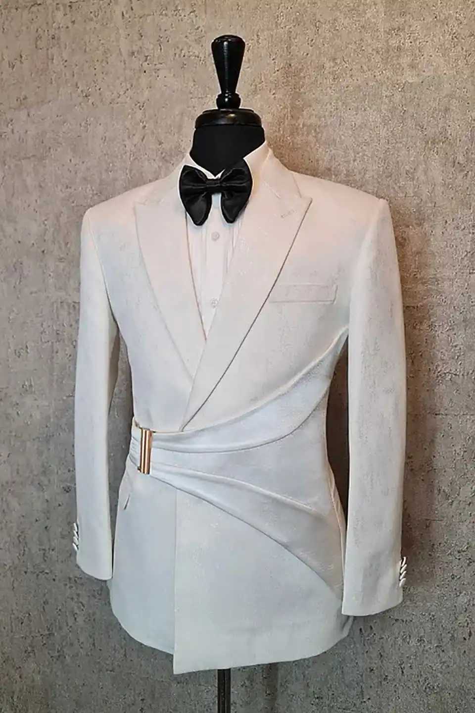 Slim Fit Formal Wedding Tuxedos with Buckle Design Men Suits Male Fashion Lapel 2 Pieces Set Jacket Pants Groom Business Suit W250910