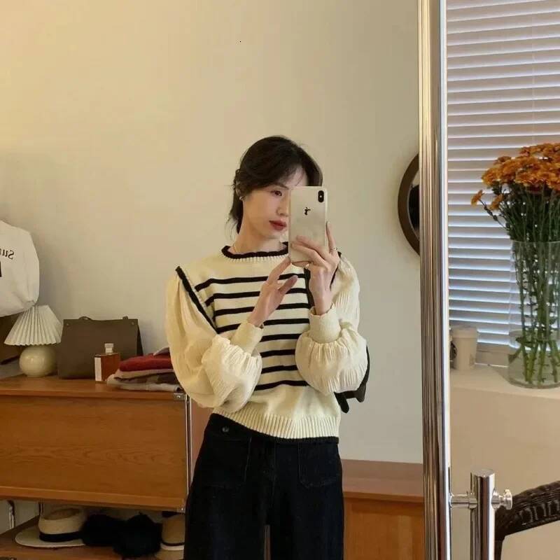women Black white striped fake two-piece knitted sweaters pring and autumn Korean soft glutinous pullover sweater female dongdumaoyi