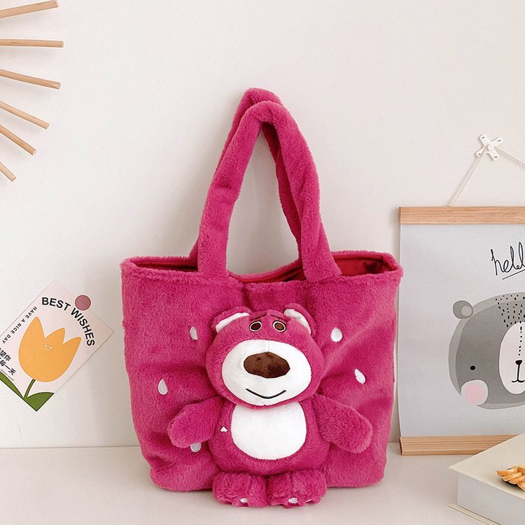Winter New Large Designer Bag Capacity Luxury Bag Cute Pineapple Pooh Sweet Girls Free Shipping Shoulder Bag Street Versatile Plush Women S Bag