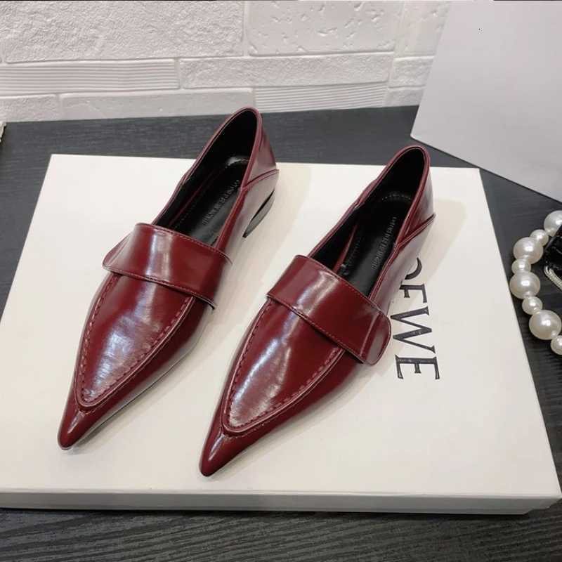 Designer Retro Womens Fashion Shallow Mouth Office Shoes Spring and Autumn Elegant Square Low Heel Womens Shoes W250910