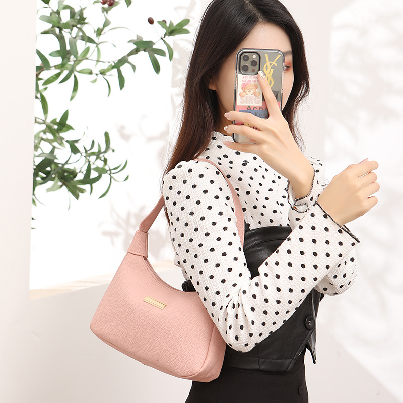 Designer Bag Trendy Fresh Sweet Lychee Pattern Sequin Decoration Wholesale Free Shipping Underarm Bag Niche Design Luxury Bag Export Handbag