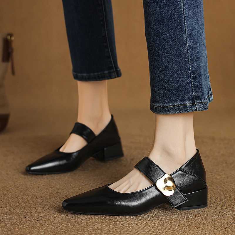 French thickheeled magic sticker shallow shoes 2025 spring new pointed and fashionable versatile nonslip small leather shoes W250910